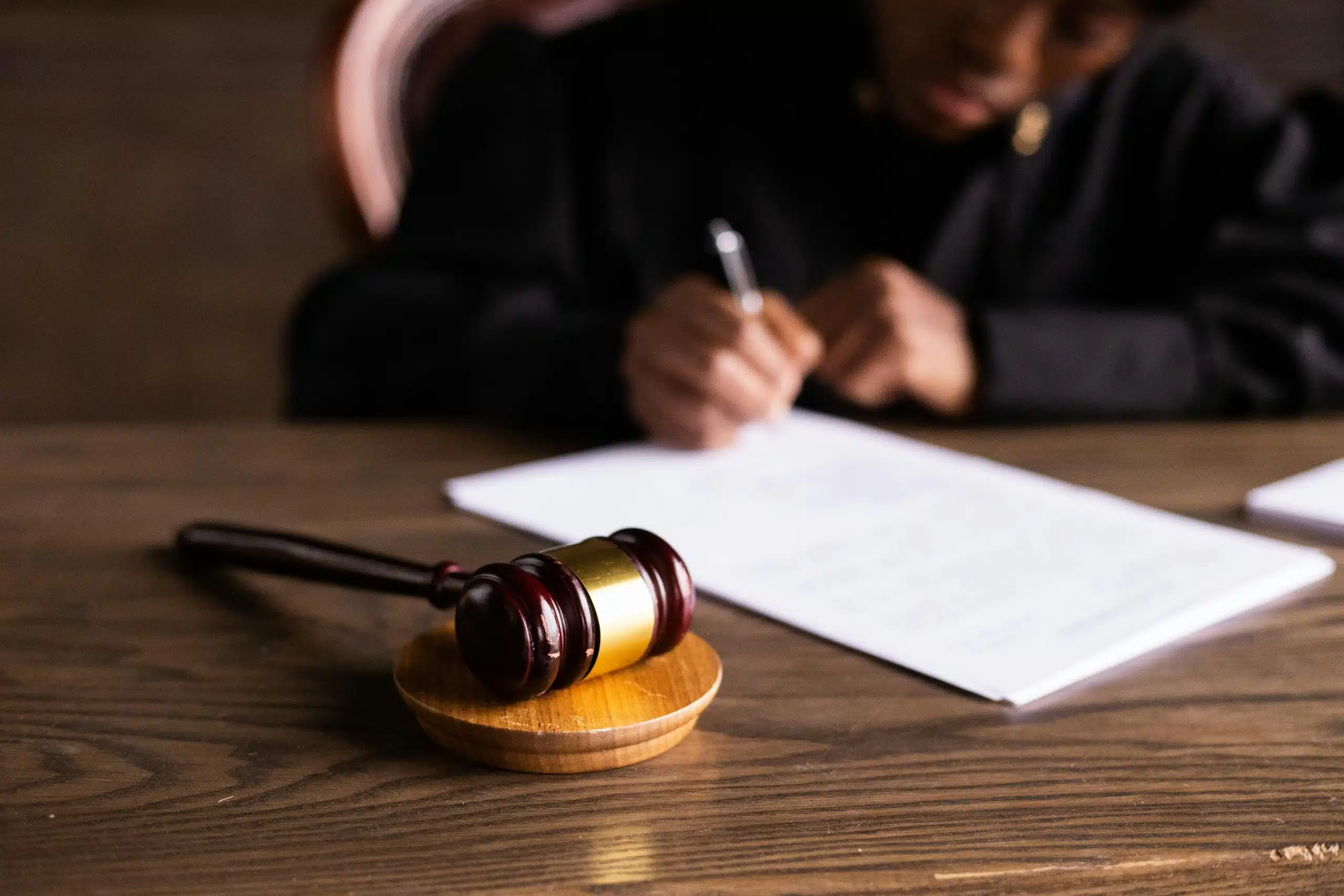 new laws in illinois for 2025